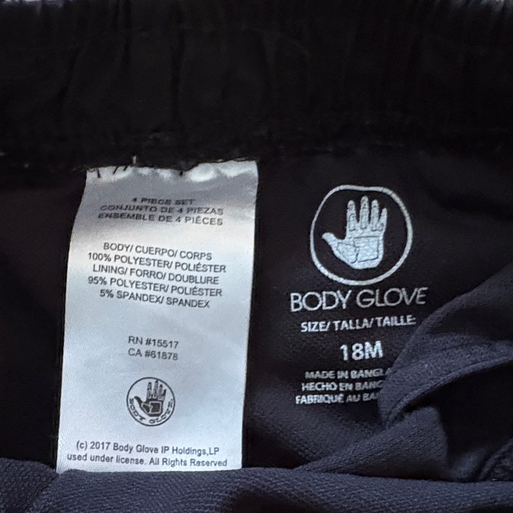 6/$20 Body Glove 3 Pc Girl's set. Shorts, Shirt & Joggers 18m EUC - Picture 6 of 9